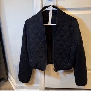 Lululemon Quilted Cropped Bomber Jacket – Size 2 – Black